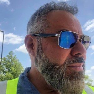 Meet your Posher, Manuel